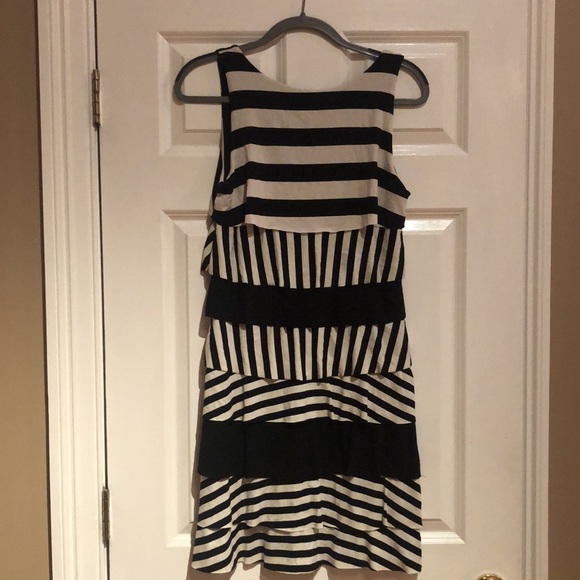 Seamline Cynthia Steffe black and white - Picture 6 of 6